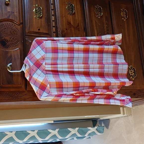 🍁NWT Tommy Hilfiger Classic Fit Button Down Shirt - Picture 2 of 14